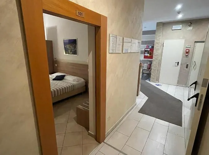 Montecarlo 3* Μιλάνο