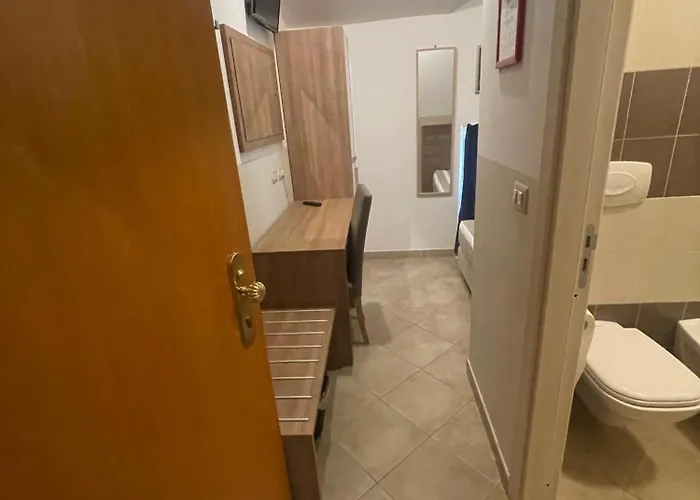 Montecarlo Ξενοδοχείο 3*
