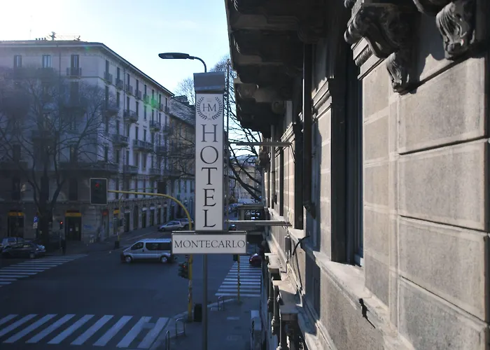Ξενοδοχείο Montecarlo 3*