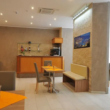 Otel Montecarlo Milano