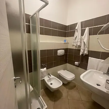 Montecarlo 3* Milánó