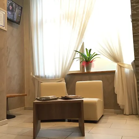 Montecarlo 3* Milánó