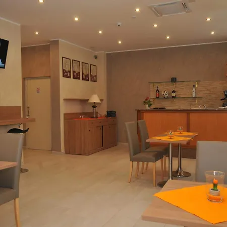 Szálloda Montecarlo