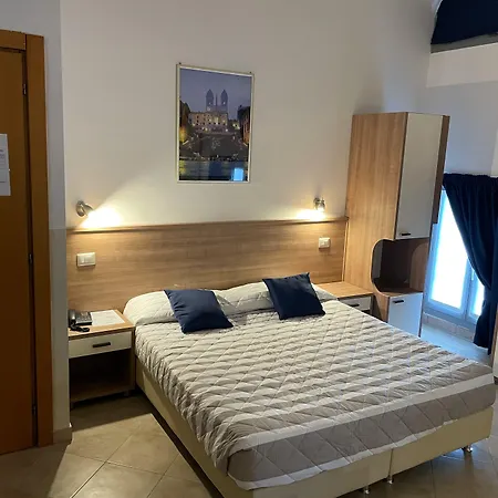 Montecarlo 3* Milánó