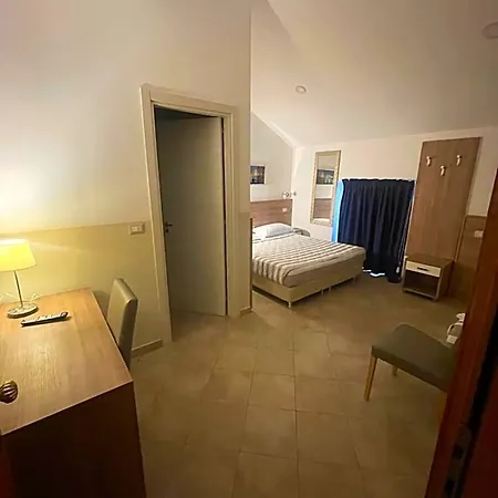Montecarlo فندق